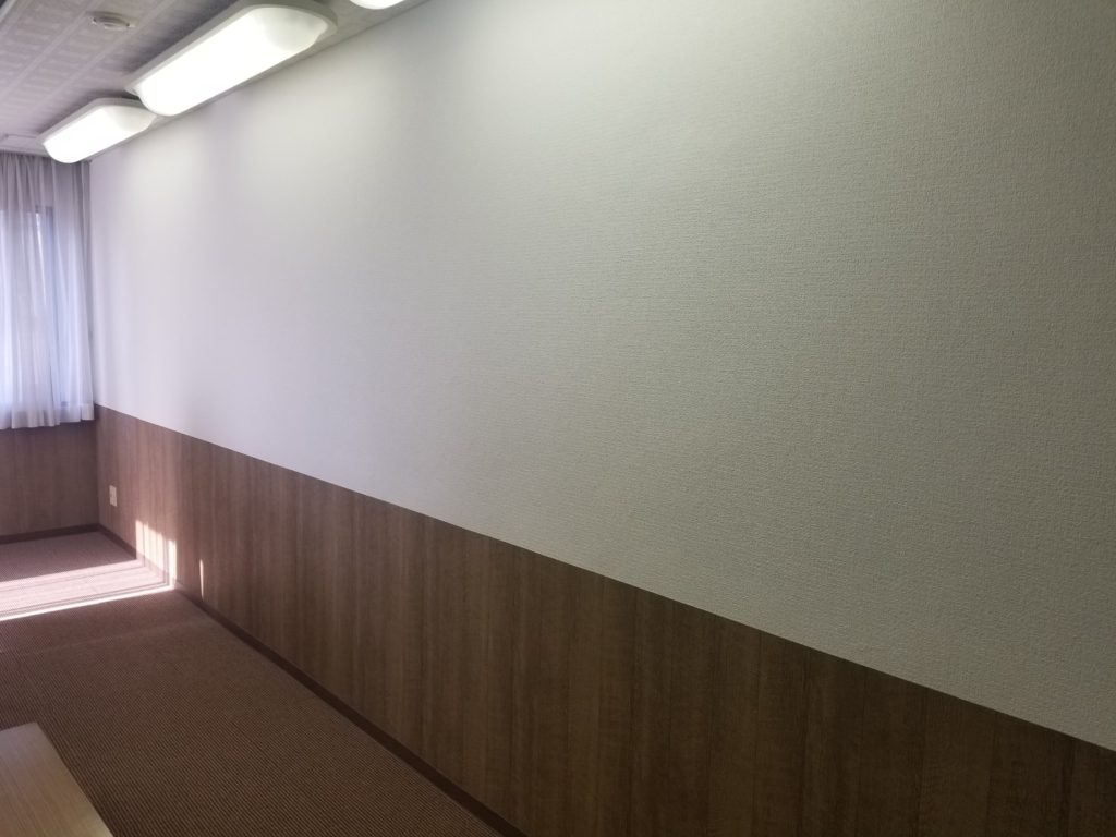 ホテル会議室の壁紙の施工後