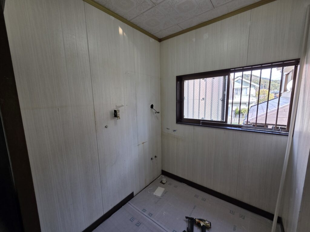 洗面所の施工前